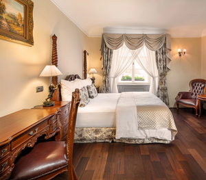 Iron Gate Hotel & Suites — gallery image 1